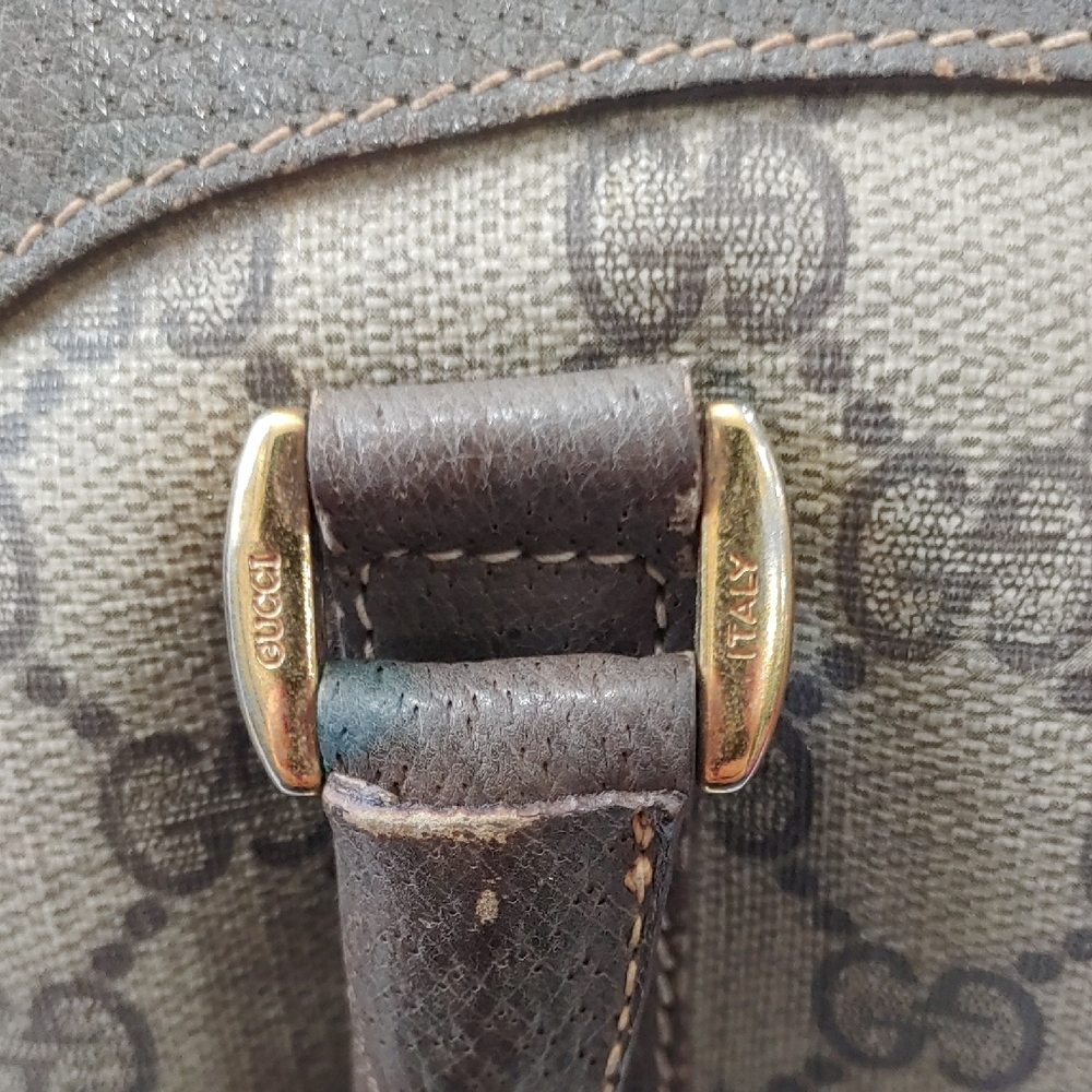 Gucci Brown Monogram Handbag - Picture 7 of 11